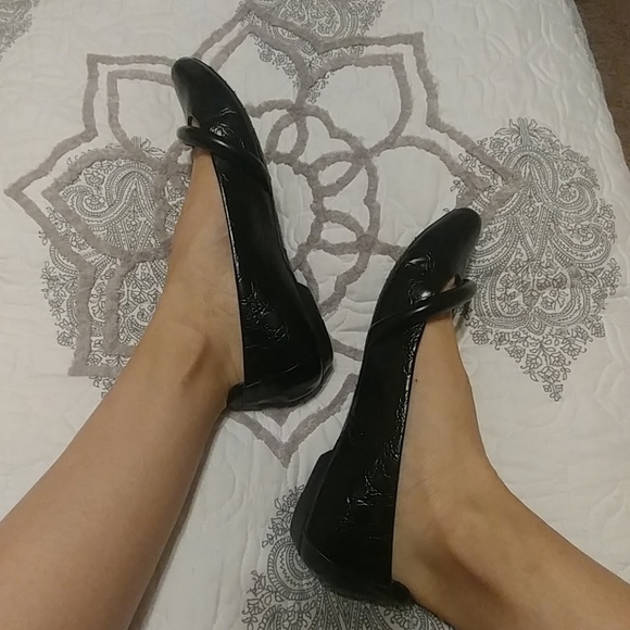 Givenchy Flats - Picture 5 of 7